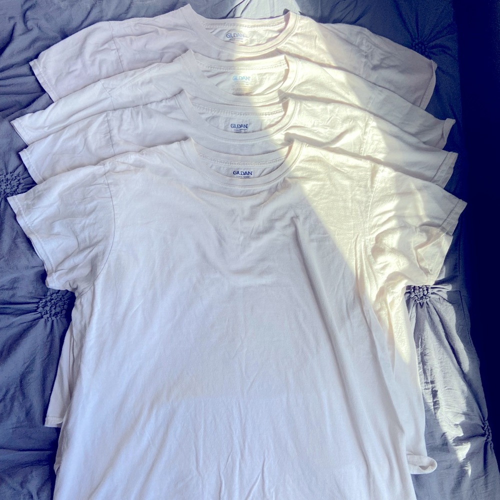 *4* Plain White Tee’s bundle